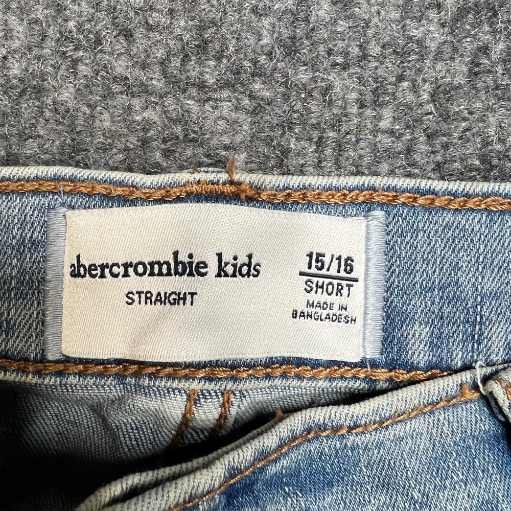 NWT Abercrombie Kids Straight Jeans Size 15/16 Short Light Wash Distressed‎ Blue - Picture 12 of 15